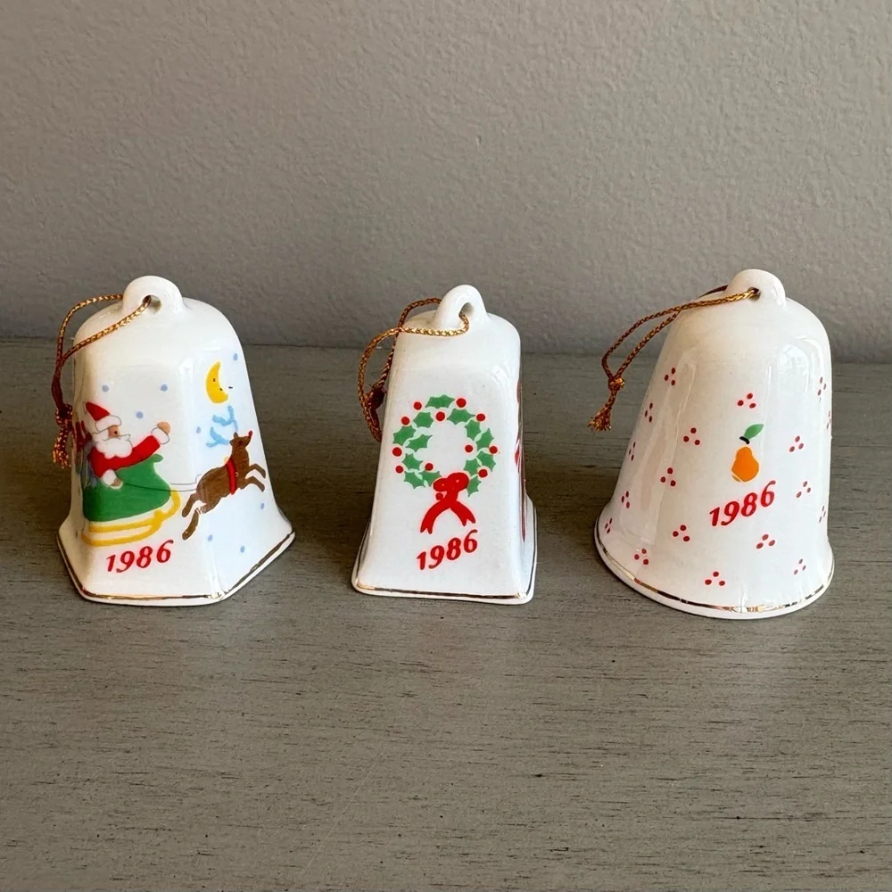 Vintage Lillian Vernon 1986 Porcelain Bell Christmas Ornament 2
